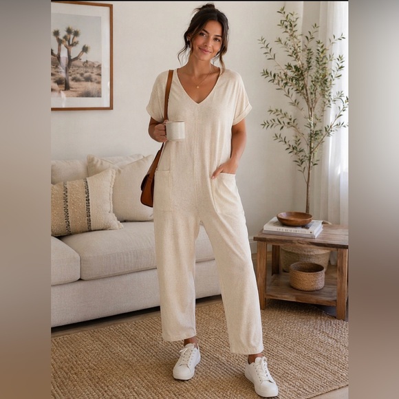Smash + Tess Pants - Smash + Tess Neutral V-Neck Short Sleeve Jumpsuit NWT